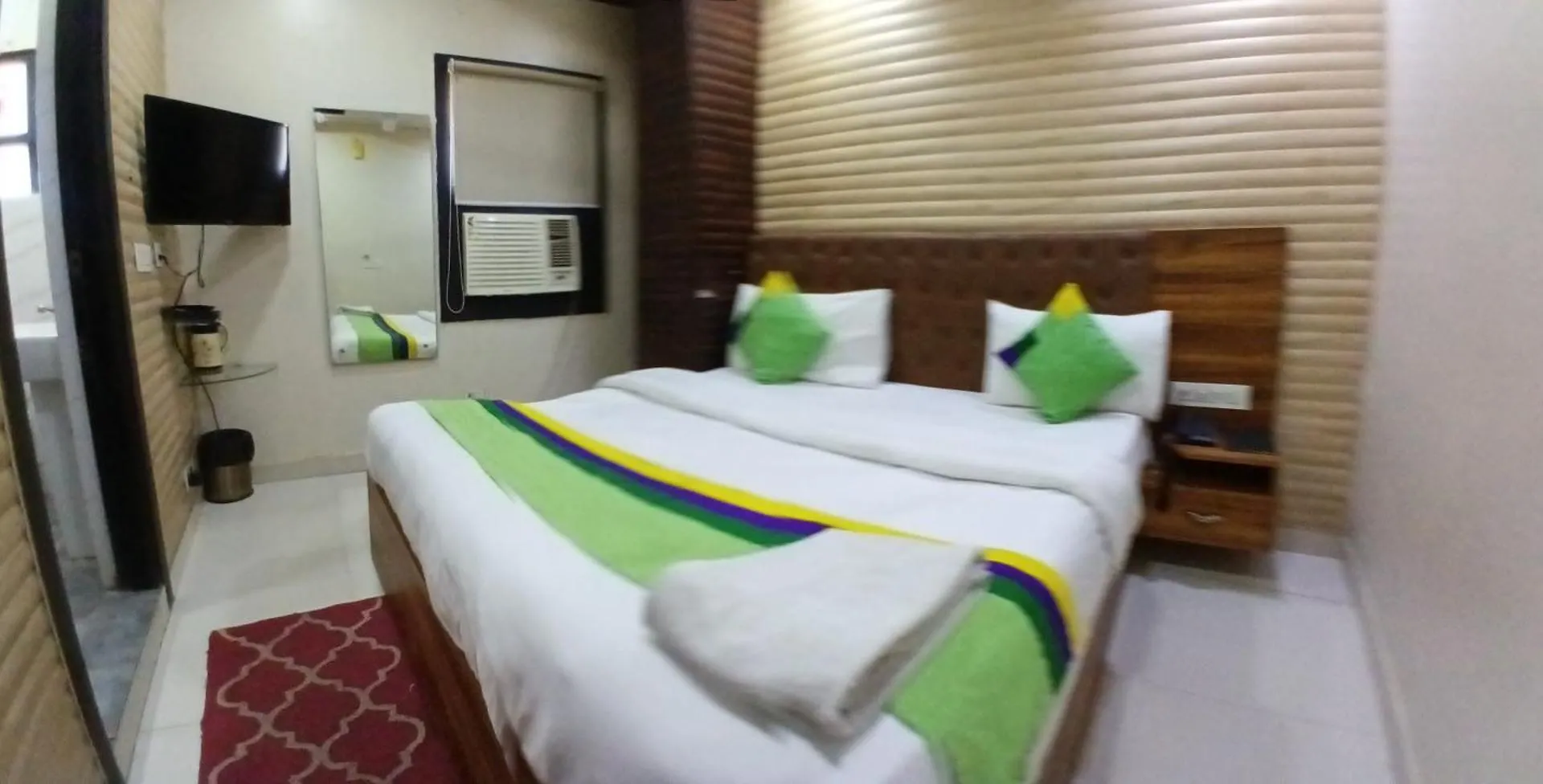 Hotel The Caves Plaza Near Igi Airport Delhi 4*, New Delhi India