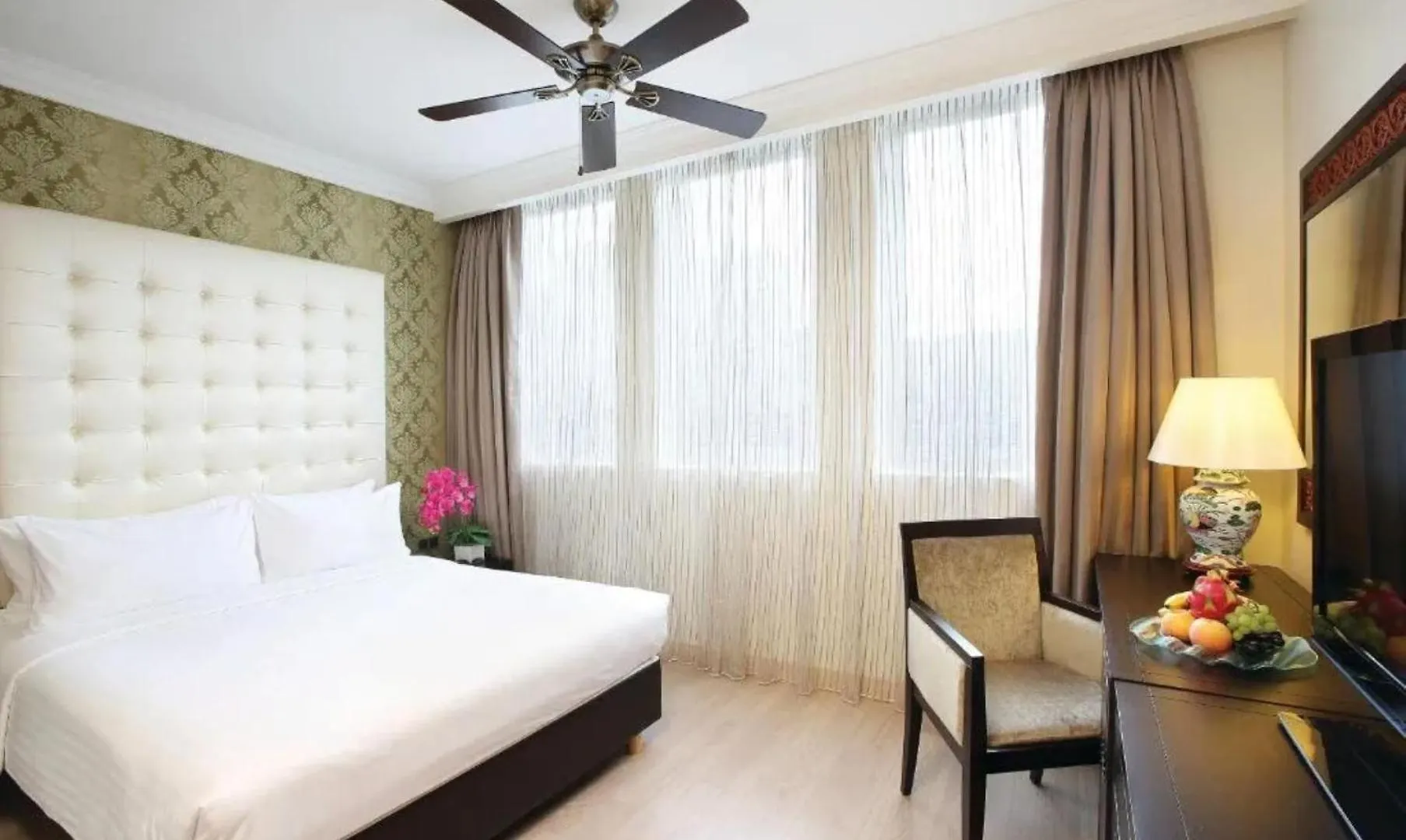 Hotel The Caves Plaza Near Igi Airport Delhi